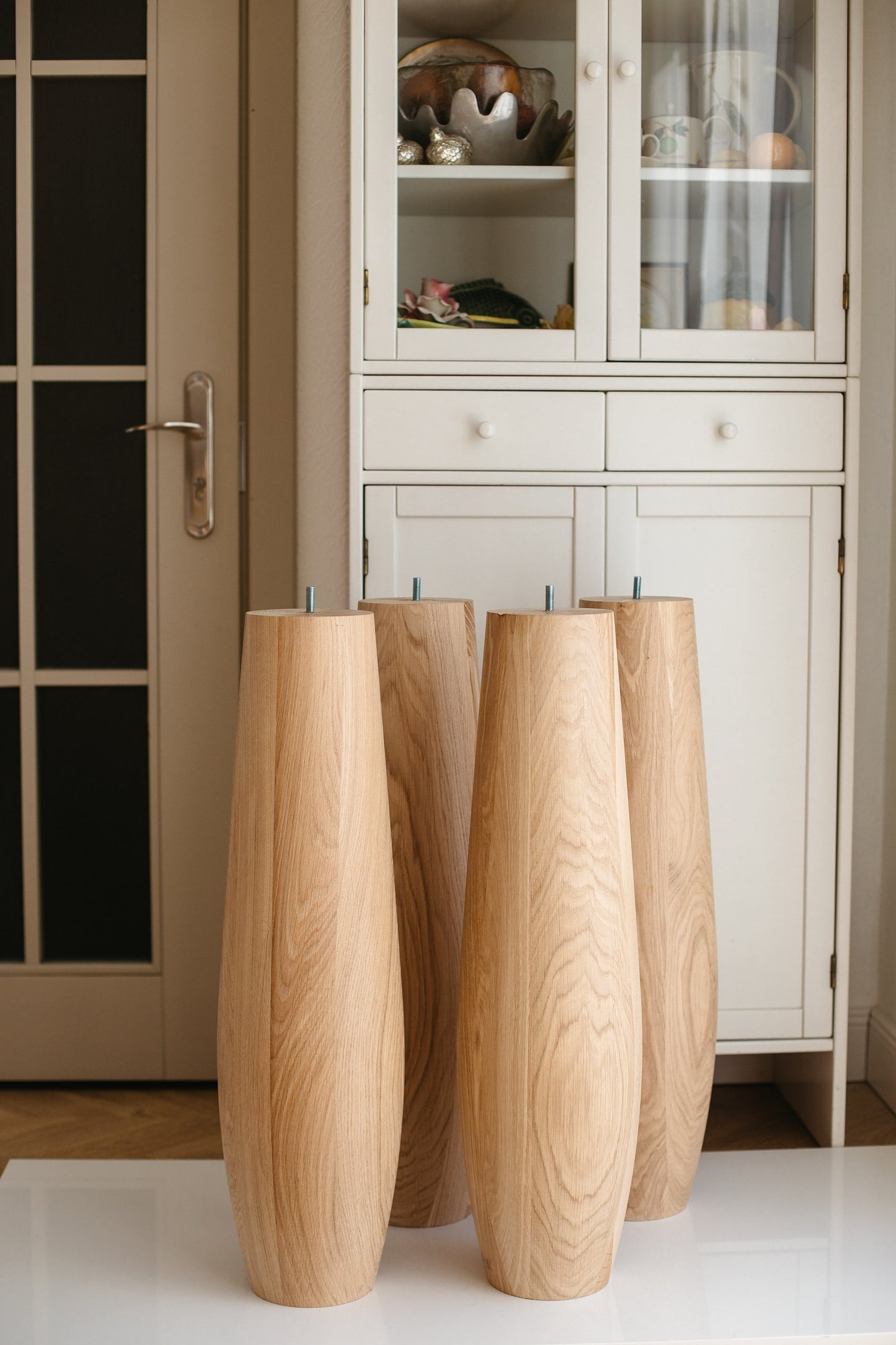 Solid Oak Table Legs Set of 4 – Oval Wooden Dining Table Legs 736 mm